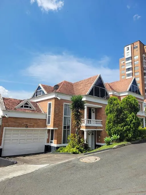 Σπίτι διακοπών Casa En Condominio En El Poblado! Ubicacion Μεντεγίν